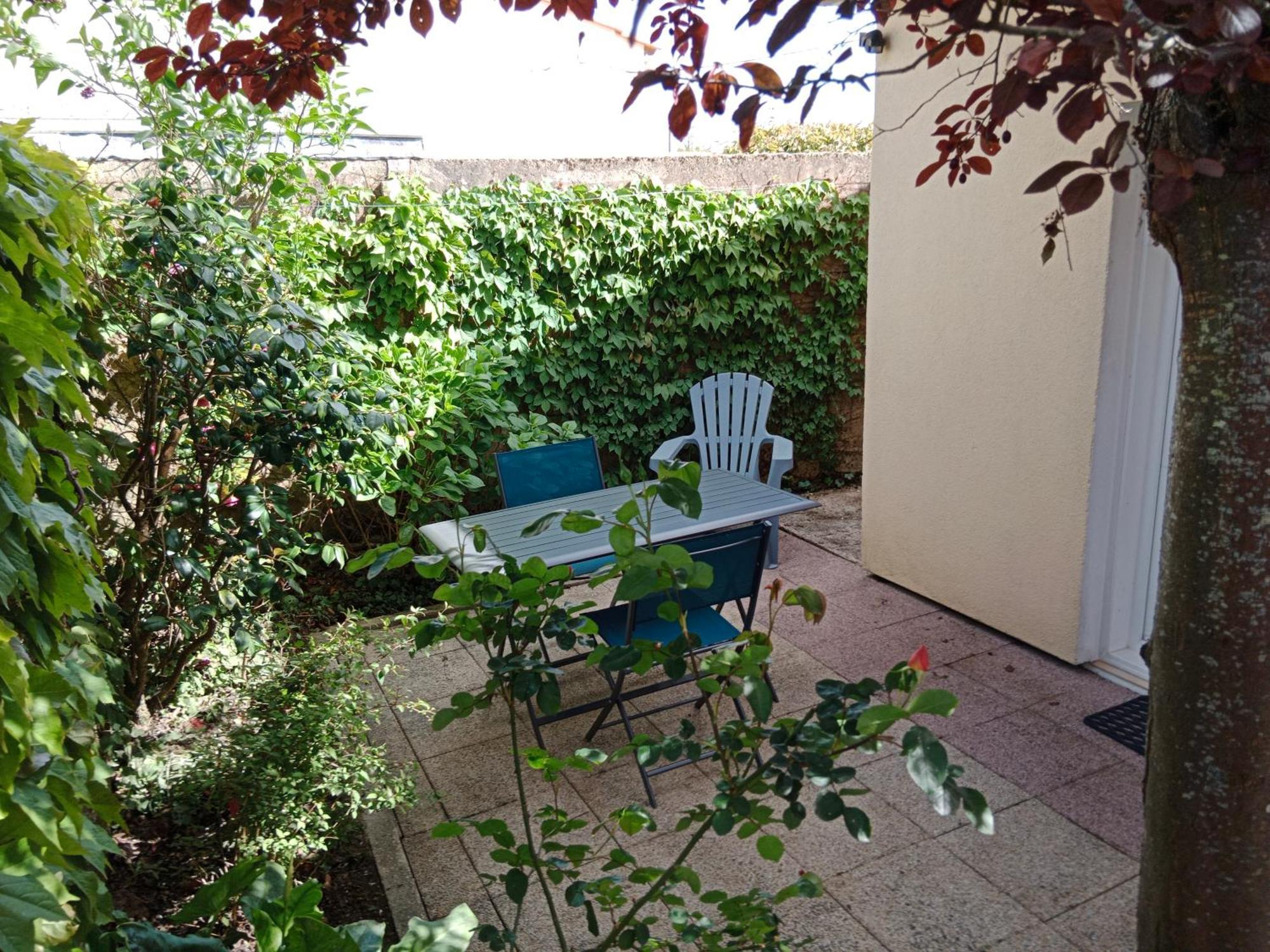 Les Rosiers Villa Challans Exteriör bild